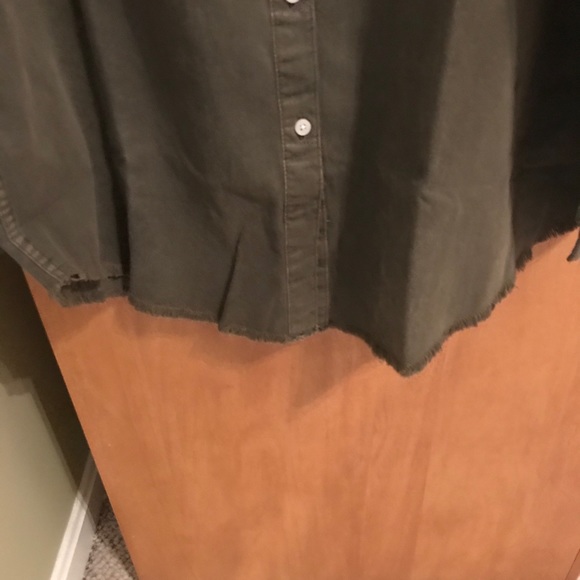Aerie NWT Small Olive Green Button Down Shirt - Picture 5 of 5